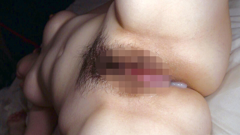 「鶴田沙智のぽっちゃり豊満ボディに中出し!恥ずかしい辱めプレイで感じまくる人妻」のサンプル画像14枚目