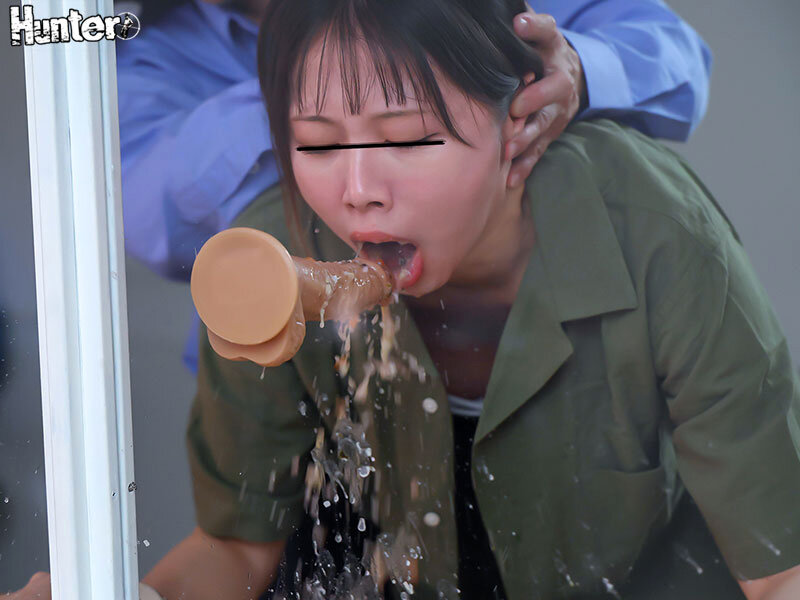 「【素人】監禁3P中出しイラマチオ責め｜騎乗位で何度もイカされる美女の調教プレイ」のサンプル画像8枚目