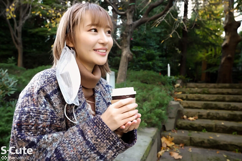 「百永さりな 巨乳美少女とイチャラブハメ撮り!金髪ギャルの濃厚フェラ&密着SEX」のサンプル画像14枚目