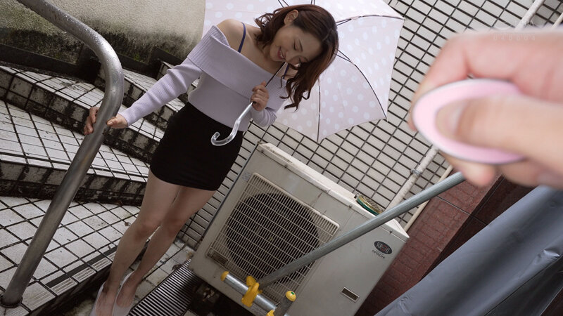 「熟女・白花こうのオナニー＆野外露出プレイ集！中出しシーン満載の8時間ベスト」のサンプル画像1枚目