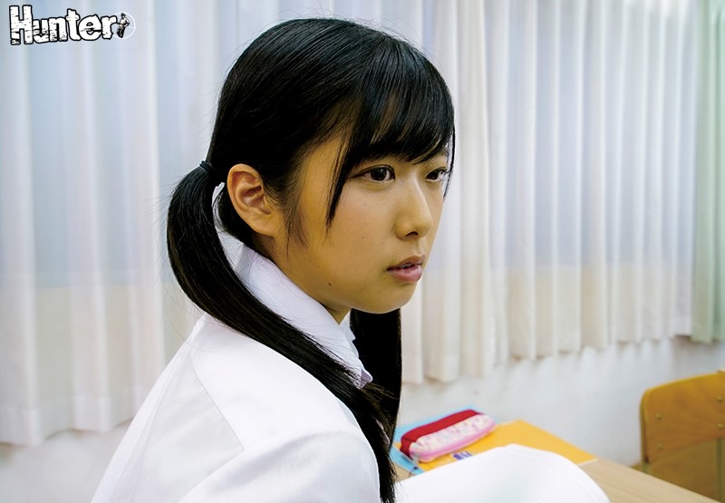 「【女子校生】清楚な制服美少女が3P・4Pで連続中出しされる公開調教プレイ」のサンプル画像14枚目