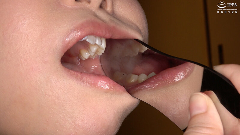 「【谷田かりな】口内観察＆巨大女フェチ動画！歯・口腔フェチ必見のくすぐったがり反応【フェチ】」のサンプル画像4枚目