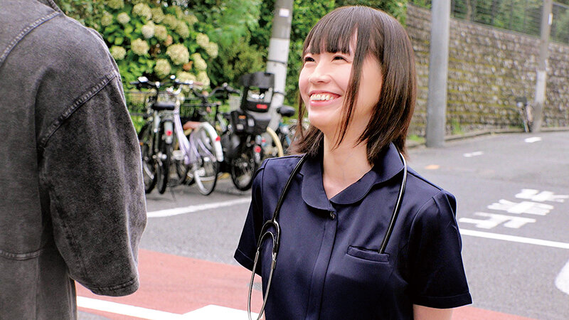 「素人ナースがナンパで中出しSEX！現役看護婦が連続射精チャレンジで4名全員と濃厚プレイ」のサムネイル