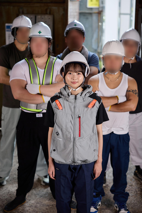 「【素人】純朴な研修生が男社会で奮闘する密着ドキュメント【職業体験・実習プレイ】」のサムネイル