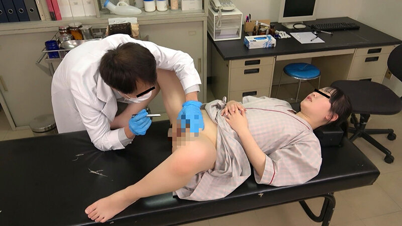 「【素人人妻】産婦人科で羞恥診察される主婦が医師に中出しされる流出映像」のサンプル画像10枚目