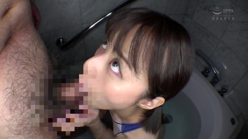 「月乃ルナのフェラ・イラマチオ責め|パイパン微乳痴女の止まらないご奉仕プレイ」のサンプル画像9枚目