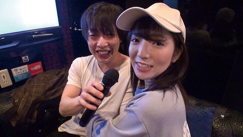 「【素人美少女】美乳ふわふわ娘と3P・4Pカラオケセクパで中出し三昧!色白美少女との過激パーティー」のサンプル画像4枚目