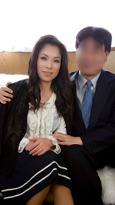 「熟年人妻の濃厚フェラと絶頂アクメ中出しセックス｜巨乳熟女夫婦の愛情交尾5組」のサンプル画像1枚目